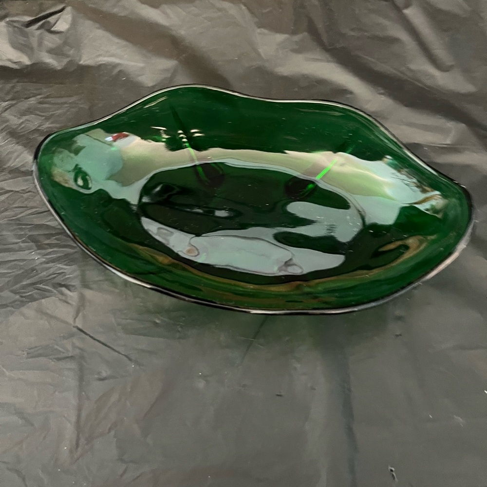 Vintage emerald green wavy top dish - Picture 3 of 4